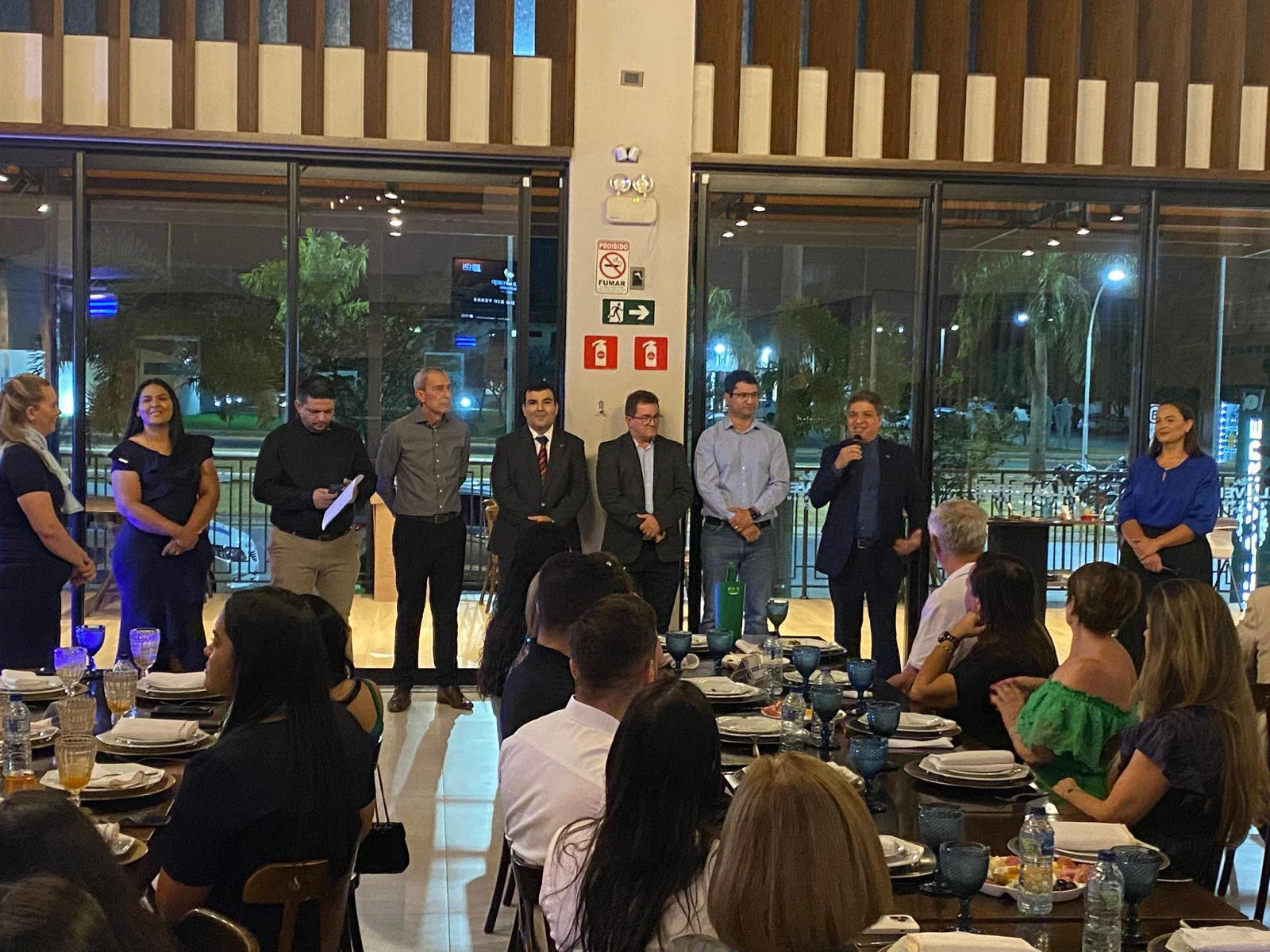 CDL Lucas celebra 16 anos com homenagens e lançamento do Oscar do Varejo CDL Lucas celebra 16 anos com homenagens e lançamento do Oscar do Varejo