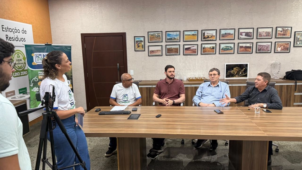 CDL Lucas prestigia sorteio de Natal da Nota Luverdense e reforça parceria pelo fortalecimento do comércio local CDL Lucas prestigia sorteio de Natal da Nota Luverdense e reforça parceria pelo fortalecimento do comércio local