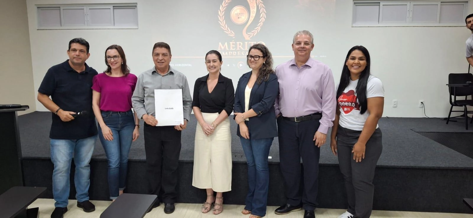 Mérito Empresarial 2026: CDL recebe resultado da pesquisa e inicia preparação para grande premiação Mérito Empresarial 2026: CDL recebe resultado da pesquisa e inicia preparação para grande premiação