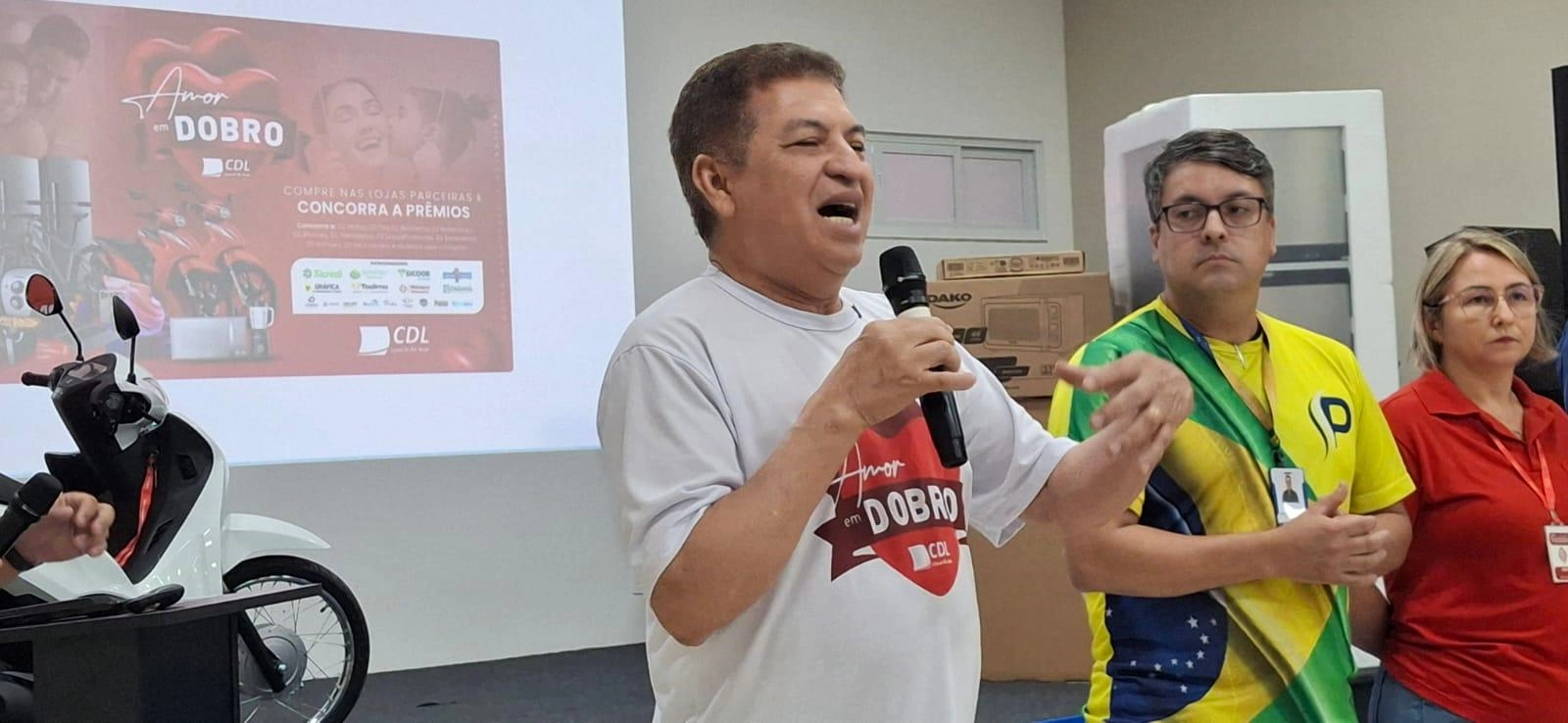 Campanha Amor em Dobro movimenta R$ 7,4 milhões e consolida sucesso das ações da CDL Lucas para fortalecer o comércio Campanha Amor em Dobro movimenta R$ 7,4 milhões e consolida sucesso das ações da CDL Lucas para fortalecer o comércio