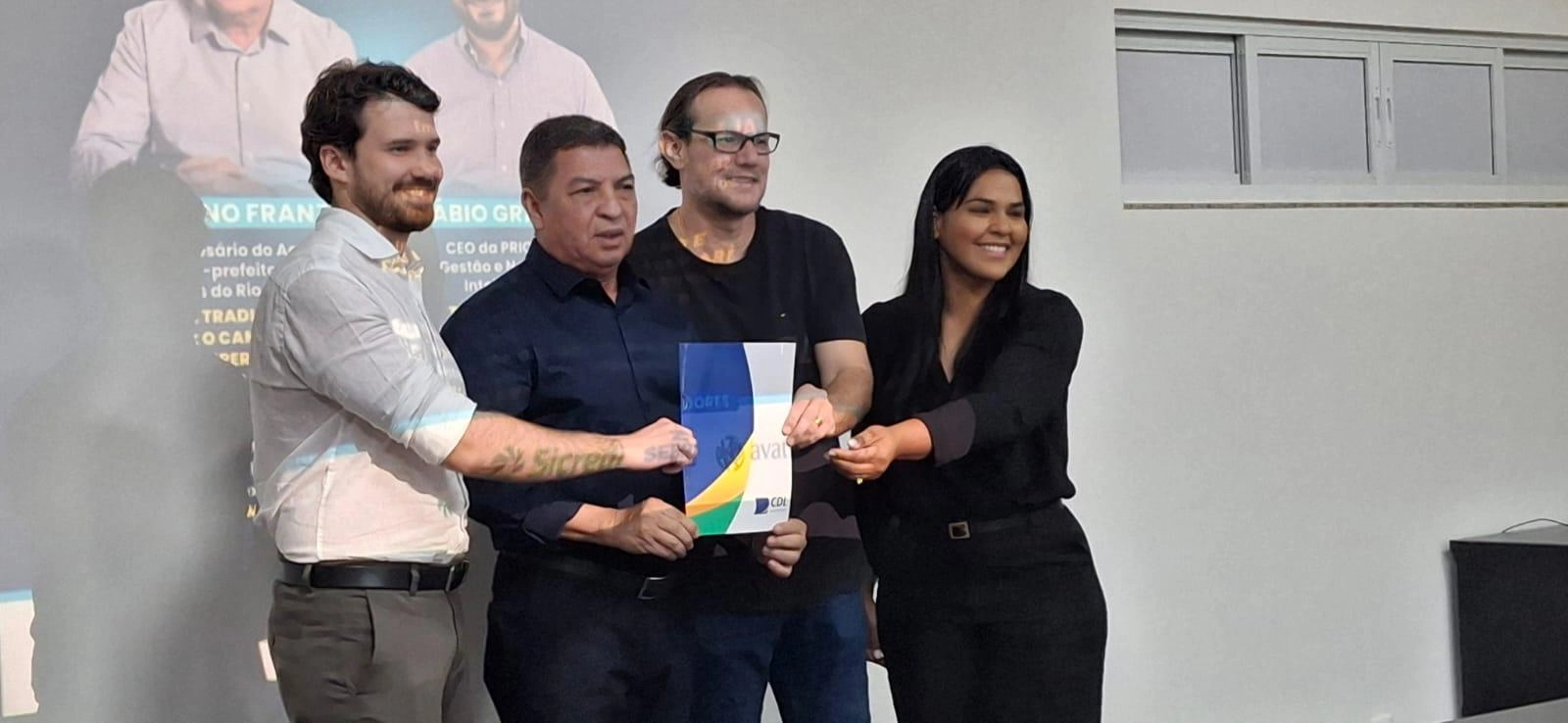 CDL Lucas e Prefeitura firmam parceria para ampliar suporte a microempreendedores em Lucas do Rio Verde CDL Lucas e Prefeitura firmam parceria para ampliar suporte a microempreendedores em Lucas do Rio Verde